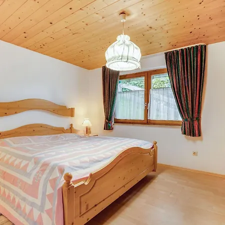 Quaint Chalet With Garden Terrace Fireplace Play Equipment شاليه